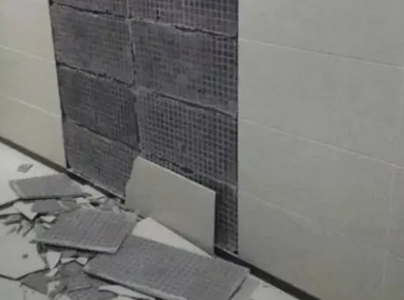 澄迈瓷砖空鼓维修公司分享下澄迈墙砖松动维修的知识